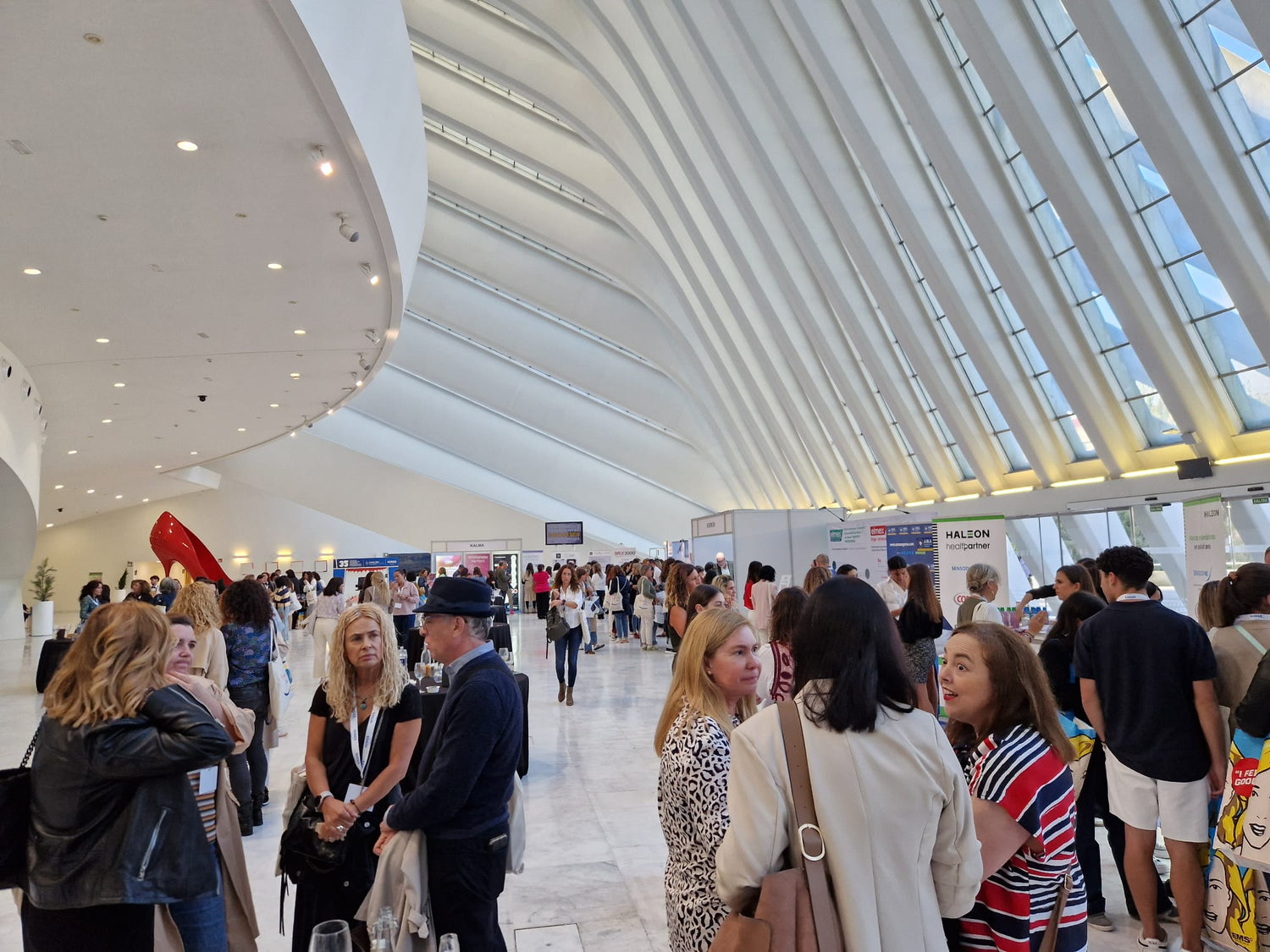 Lumoral mukana Espanjan suuhygienistien kansallisessa kongressissa (HIDES)