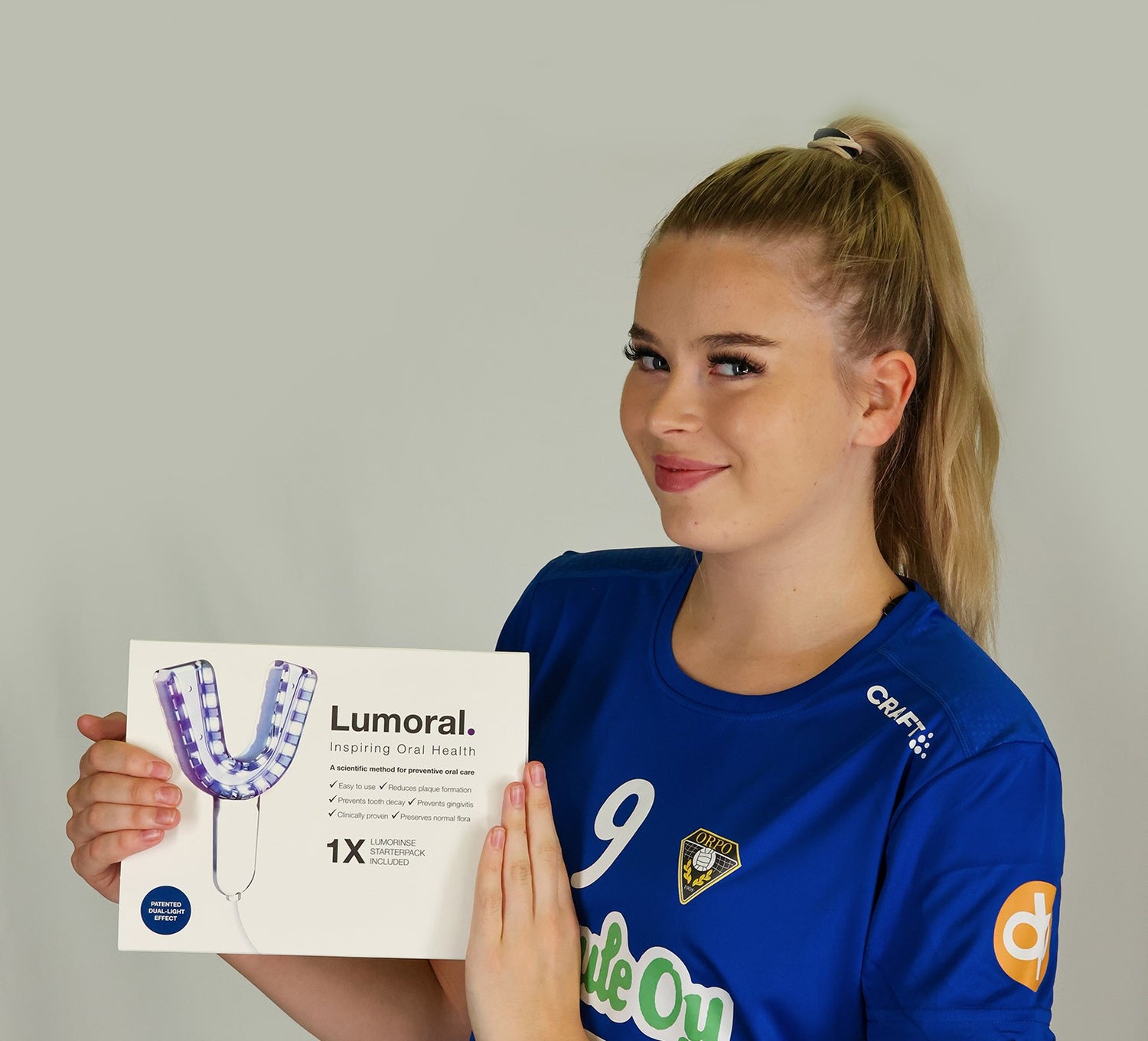 Lentopallomaajoukkueeseen valitun “Lumoral-Adan” kelpaa hymyillä