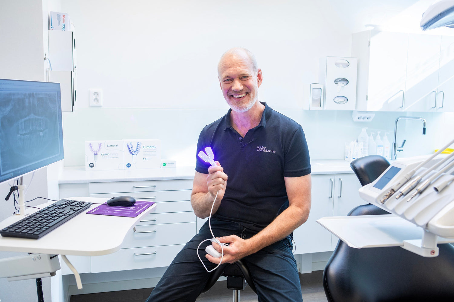 ”Hampaat tuntuvat sileämmiltä ja hengitys raikkaammalta”. Suunterveyden ammattilaiset Lumoral-hoidon takana